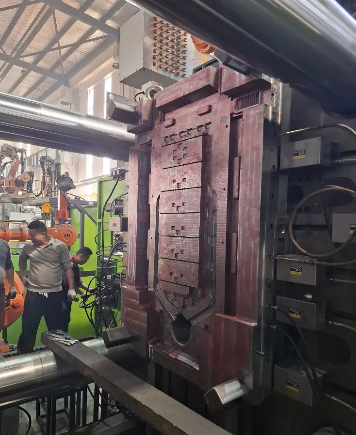 Advanced MoldFlow Engineering Design